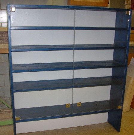 Polička na CD barevná